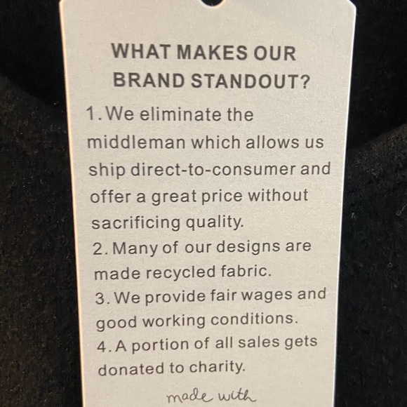 Ultra soft long sleeved crew neck top with rhinestone heart black fleece size L - Picture 4 of 6